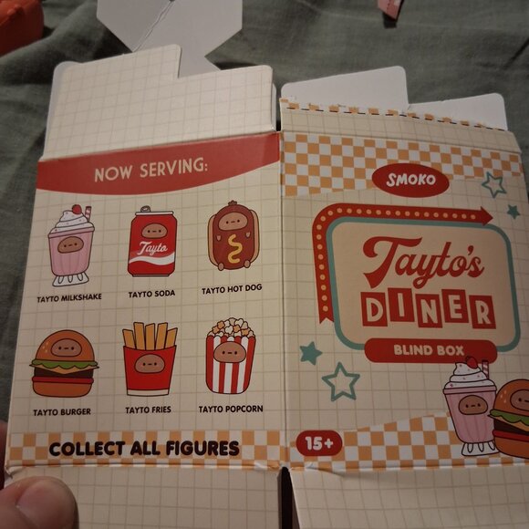 Smoko Tayto's Diner Figure - Picture 2 of 3